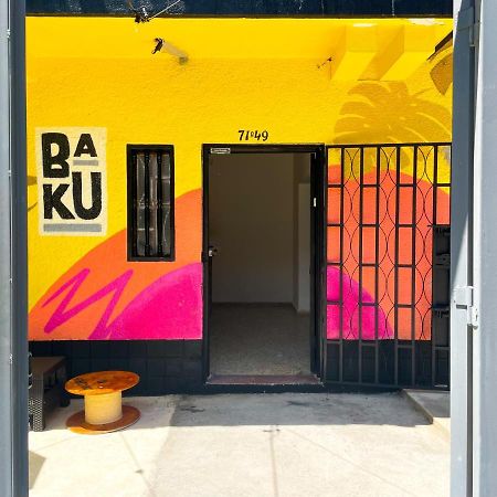 Baku Laureles Hostel Меделин Екстериор снимка