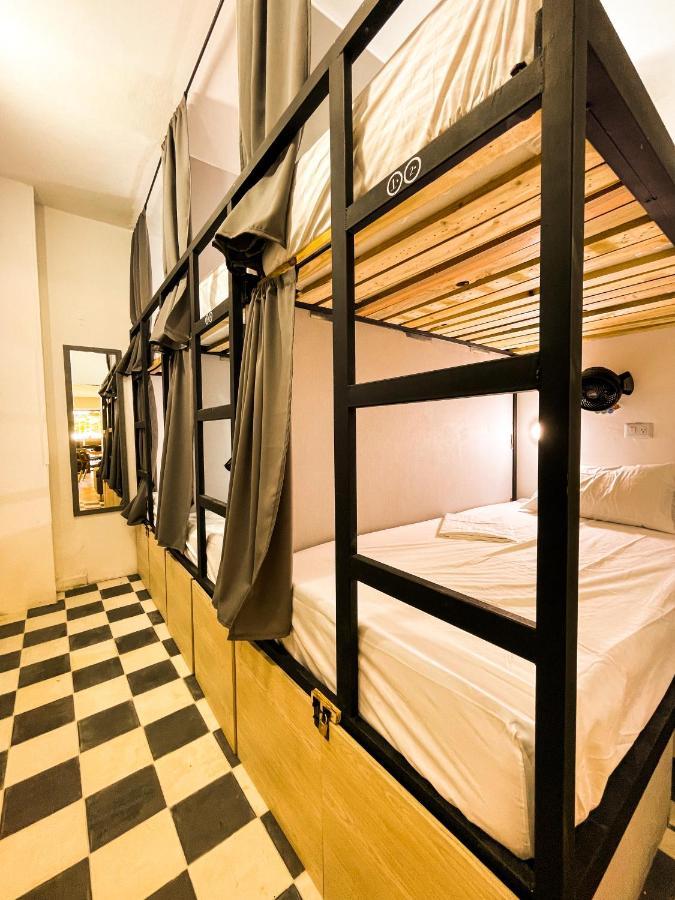 Baku Laureles Hostel Меделин Екстериор снимка